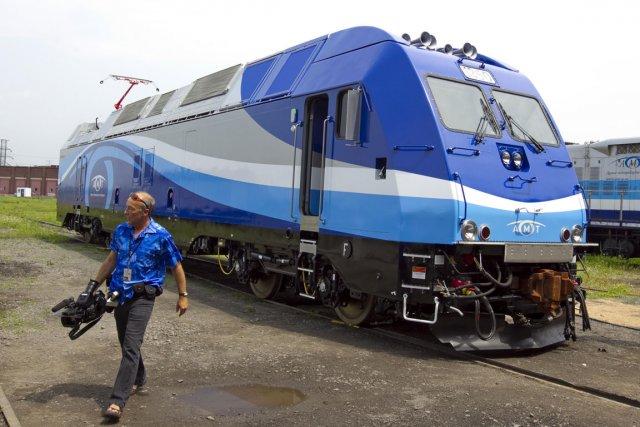Locomotives bimodes de l'AMT: frais de douane de 23 millions | Bruno Bisson et André Noël | Montréal