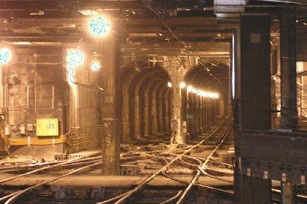 La Presse - 22 nov. 2011 - Tunnel du mont Royal: Richard Bergeron sonne l'alarme | Karim Benessaieh | Montréal