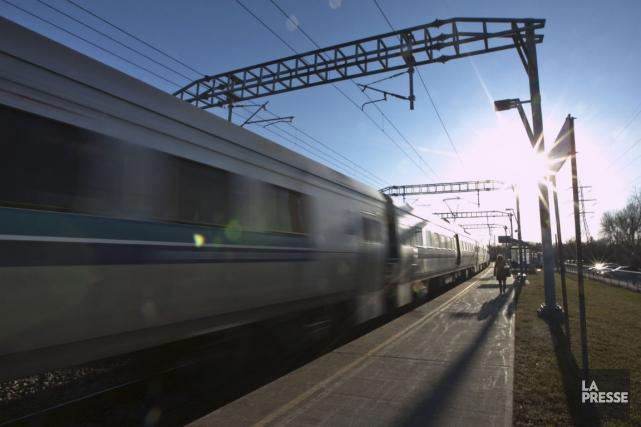 Locomotives bimodes de l'AMT: le CN réclame un renforcement des voies | Bruno Bisson | Montréal